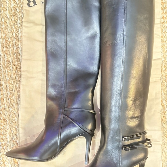 DOROTHEE SCHUMACHER
On Point Leather Knee-high Boots In Schwar - Picture 2 of 11